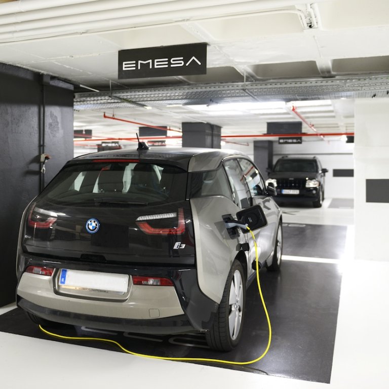 Emesa Parking