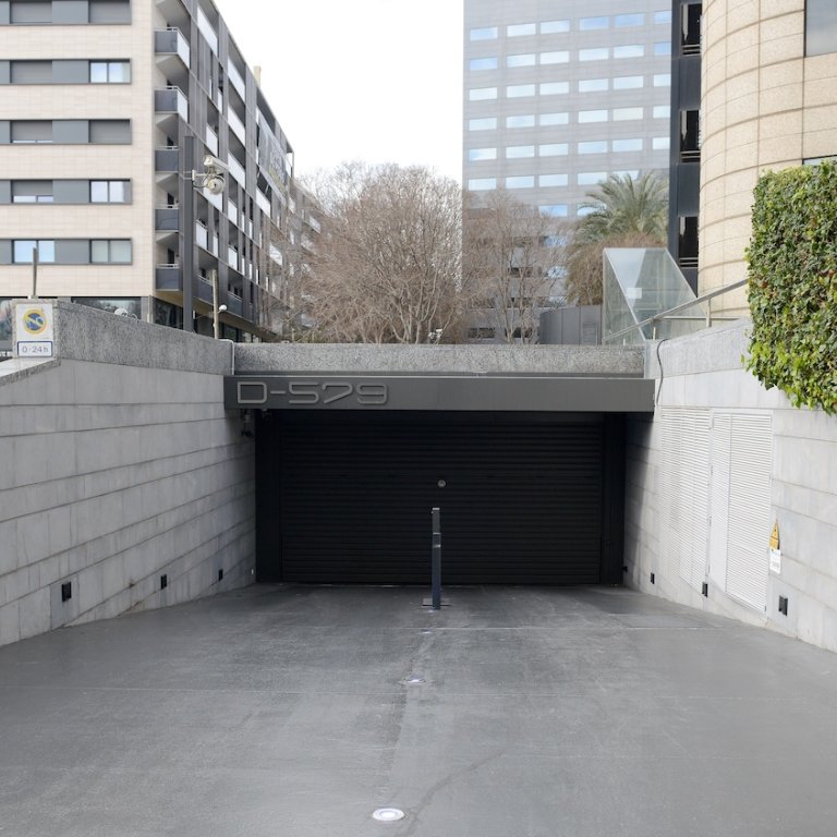 Emesa Parking